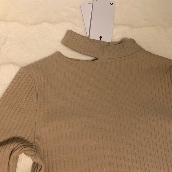 Bershka | Long Sleeve Beige Crop Nevk Top - Picture 4 of 12